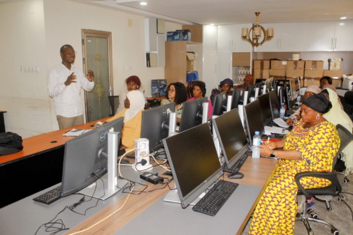 LANCEMENT DE LA FORMATION INTITULÉE FOS À L’INTENTION DES SECRÉTAIRES ET ASSISTANTES DE DIRECTION